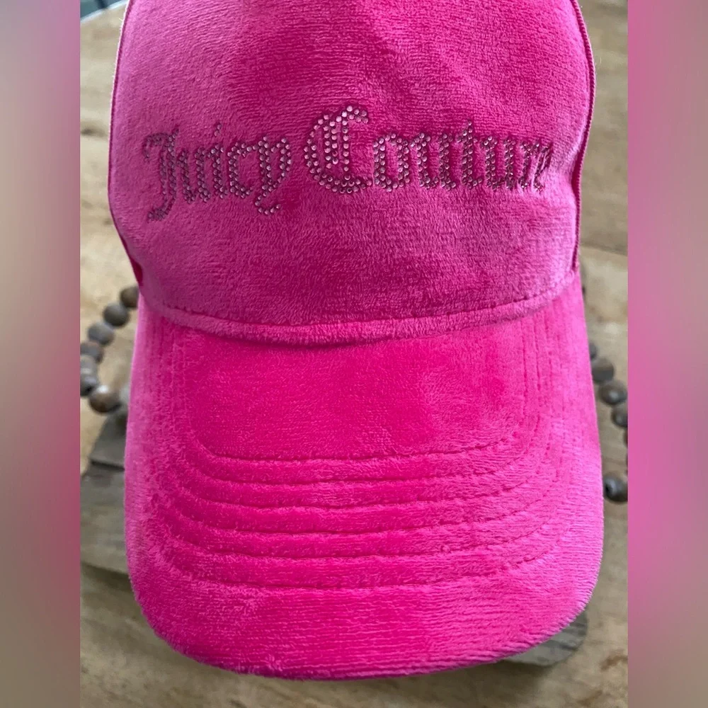 Juicy Couture Women’s OS Hot Pink‎ Velour Diamante’ Logo Trucker Cap